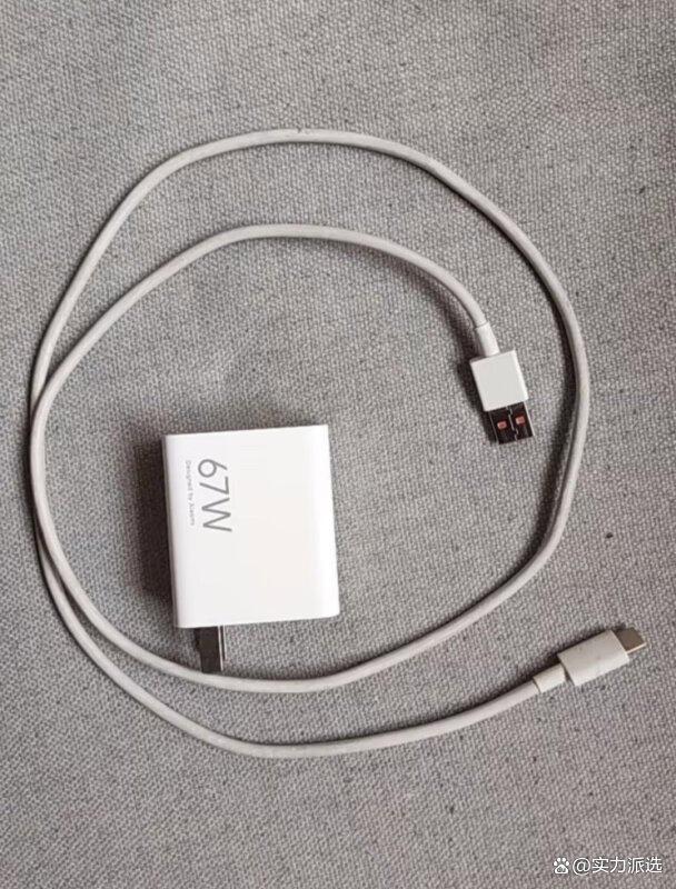 小米67w充电器怎么样?高效充电兼具便携